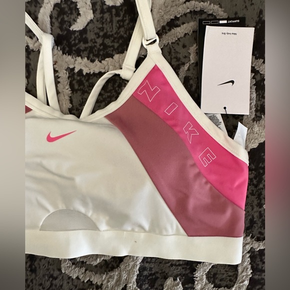 Nike Sports Bra - Picture 3 of 8